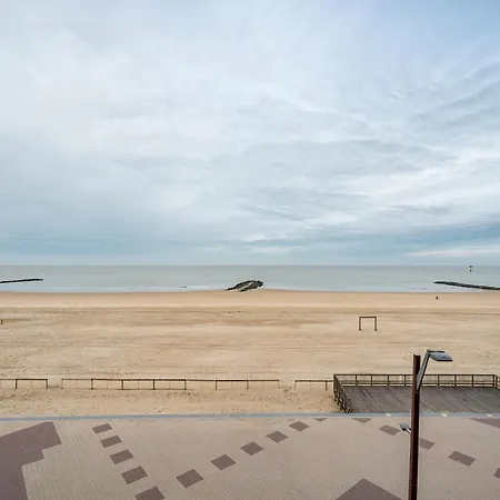 Appartementen Op De Zeedijk In Knokke Op De 3E En 4E Verdieping Van Logie Marie Knokke-Heist Exterior foto