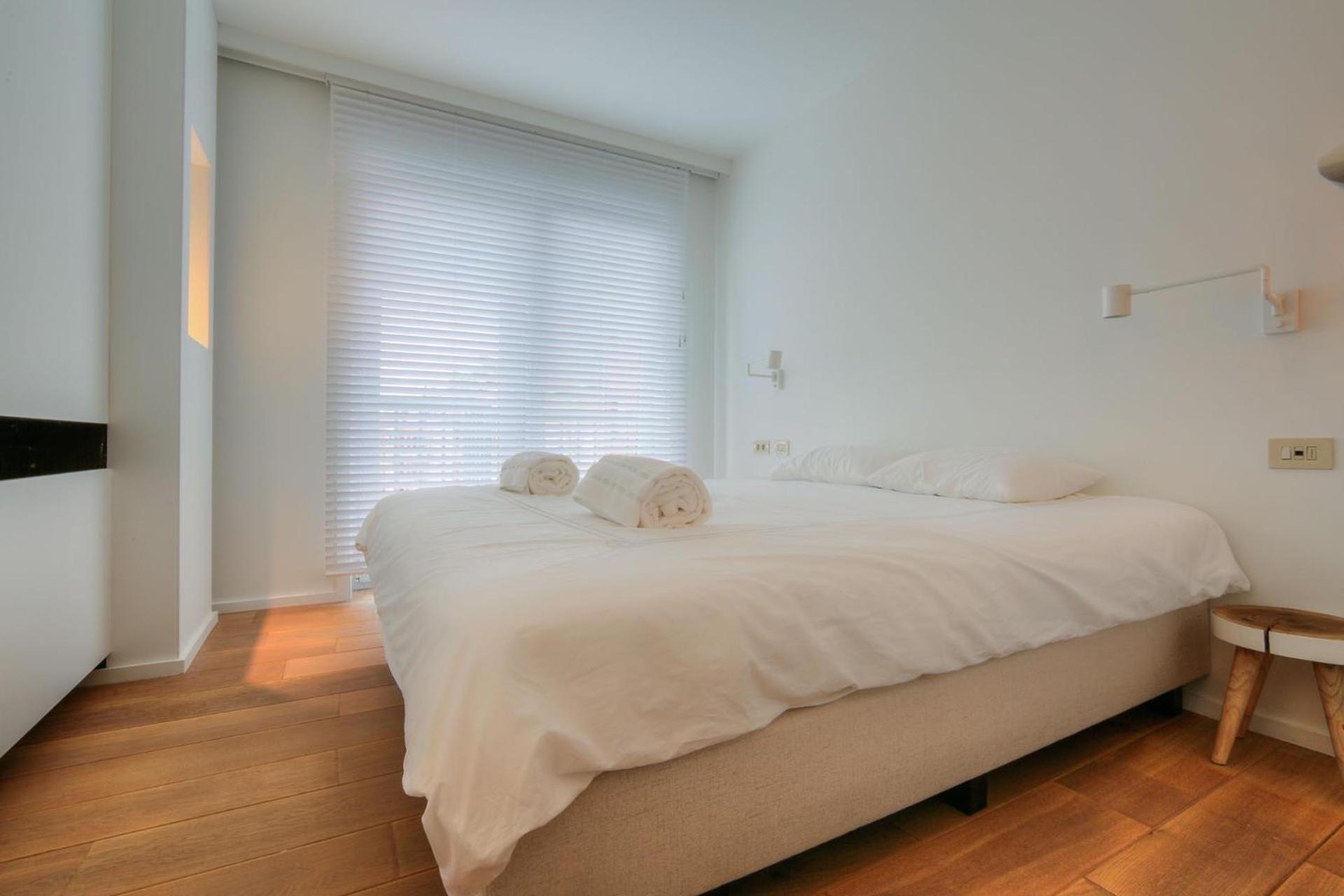 Appartementen Op De Zeedijk In Knokke Op De 3E En 4E Verdieping Van Logie Marie * Knokke-Heist